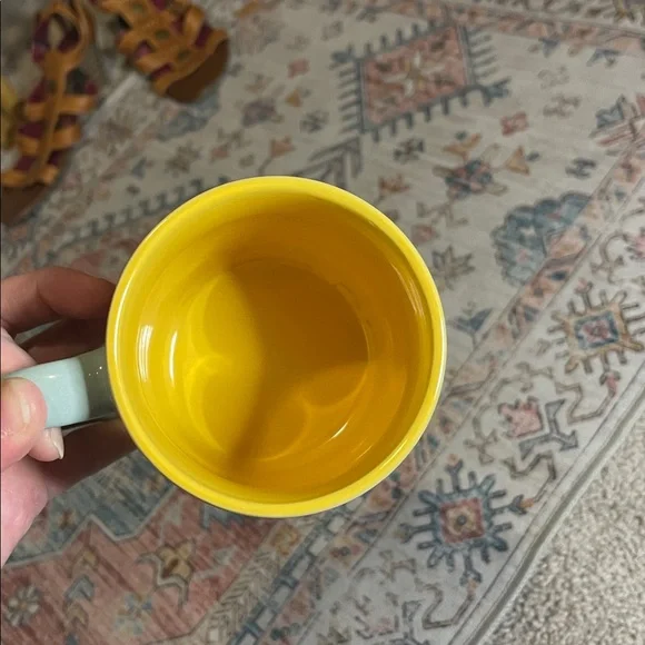 Luke's Gilmore Girls Mug - Yellow and Light Blue - Picture 4 of 4